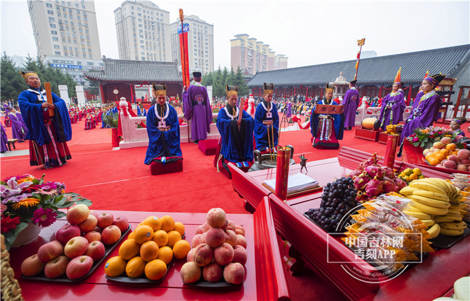 哦哦哦哦哦哦哦哦哦哦哦哦哦哦哦                             共祭先师 传新时代文明 全球同祭孔——长春文庙举办纪念孔子诞辰2571周年典礼