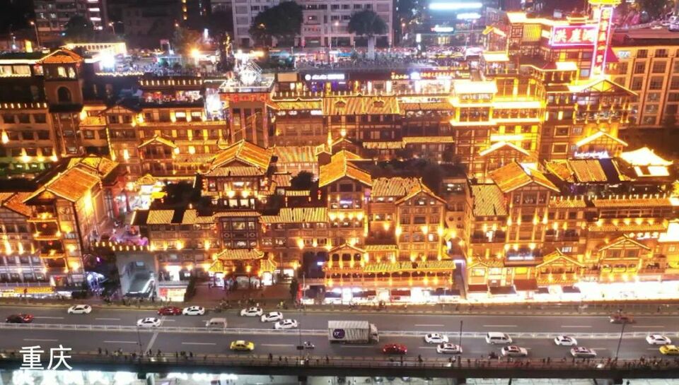 国庆中秋夜多城灯光秀联动：山河无恙，家国梦圆！