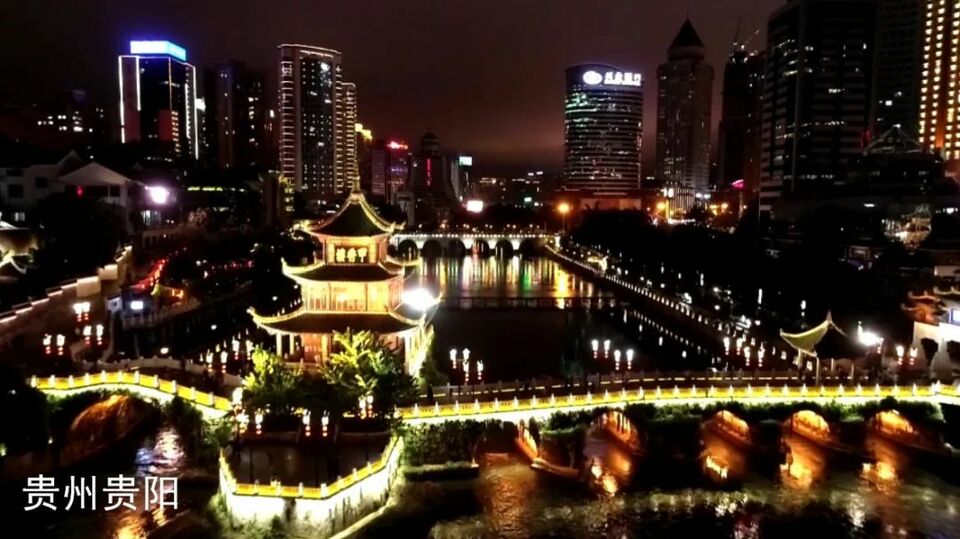 国庆中秋夜多城灯光秀联动：山河无恙，家国梦圆！