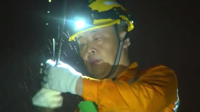 行走成昆线丨风雨成昆线 三代铁路情