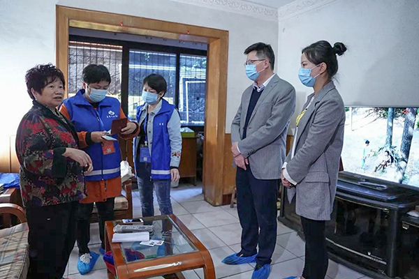 自贡高新区第七次全国人口普查入户摸底工作启动_fororder_2人口普查入户摸底工作现场