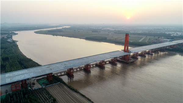 黄河上最宽！济南凤凰路黄河大桥顺利合龙！通车后可自驾、乘公交轨交、步行、骑车过桥