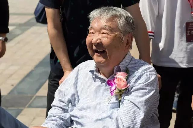 又一巨星陨落！今年，已有30位院士离开了我们……