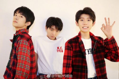 TFBOYS舞蹈抄袭 网友晒与韩团GOT7舞蹈动图对比
