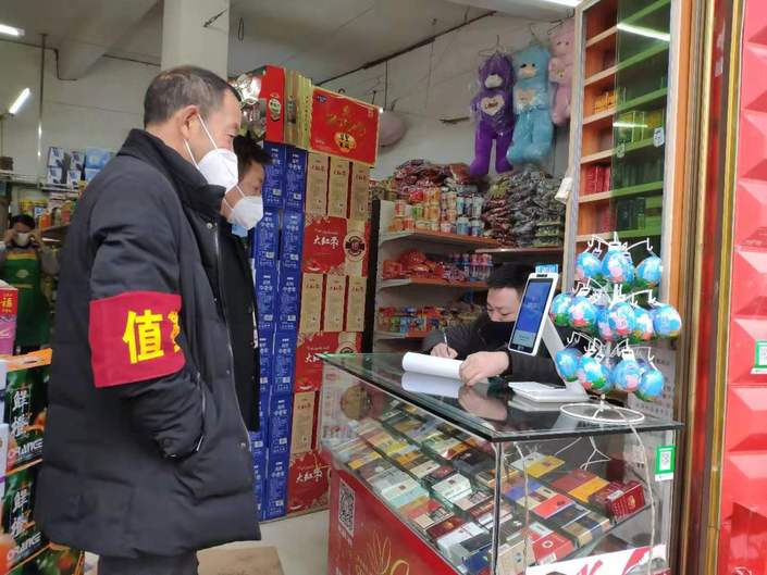 （市州）思南： 群防群控把“三关” 织密基层“防护网”