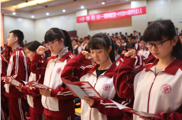 十岁的曲江一中，让孩子笑得更加灿烂！