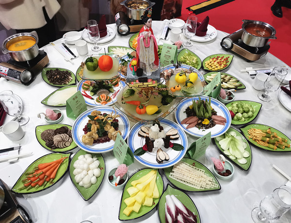 资阳：行业精英共赴盛会 美食美味撩人味蕾_fororder_2、摆盘精致的美食-供图-资阳市委宣传部
