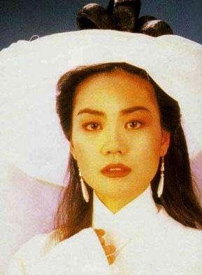 王菲24年前古装剧造型神似“白娘子”，高冷形象被毁