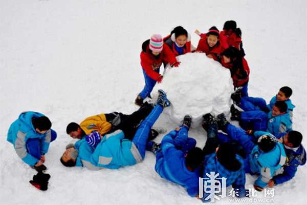 15个必到网红打卡地、5条精品线路、10大主题节庆..... 黑龙江冰雪季开启，今冬这么玩