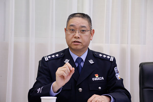 宜宾翠屏区公安分局召开队伍教育整顿顽瘴痼疾专项整治新闻通气会