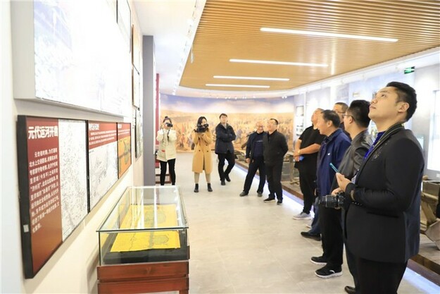 东平县新湖镇：乡村记忆进展馆 龙虾产业助脱贫