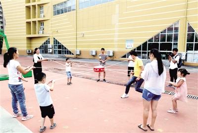 小学新生报名首日：原来小学也不可怕