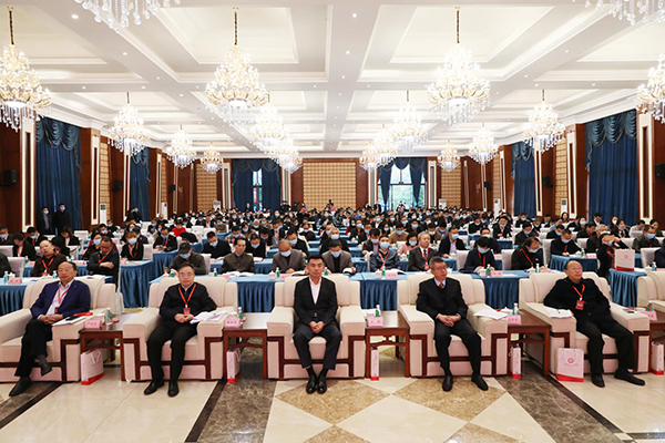 首届科学家精神论坛在“两弹一星”干部学院举行
