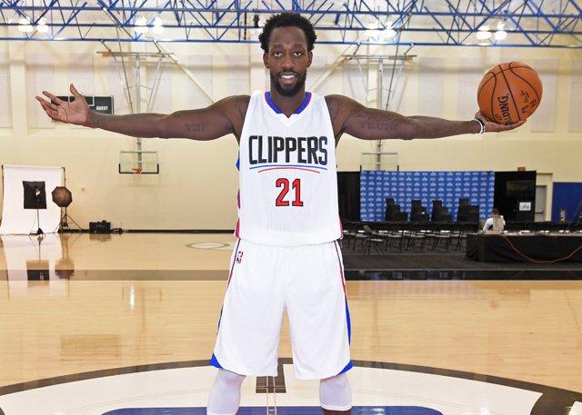 NBA官网评最佳单防球员：小卡首选贝弗利可信赖