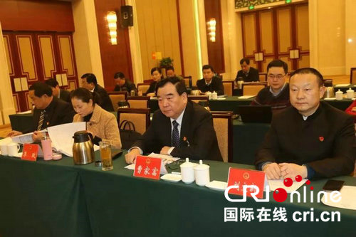 【要闻-文字列表】【河南在线-文字列表】【移动端-文字列表（页面标题：河南省人大代表曹家富：发挥农业龙头企业的带动作用）】河南省人大代表曹家富：发挥农业龙头企业的产业带动作用