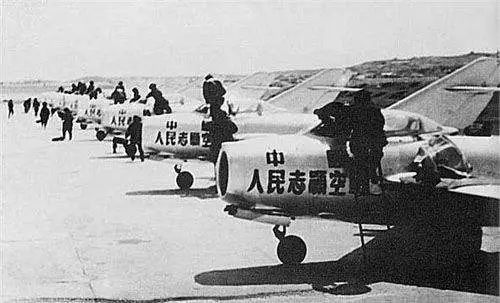 “喀秋莎”给侵略者带来灭顶之灾！盘点抗美援朝志愿军经典武器