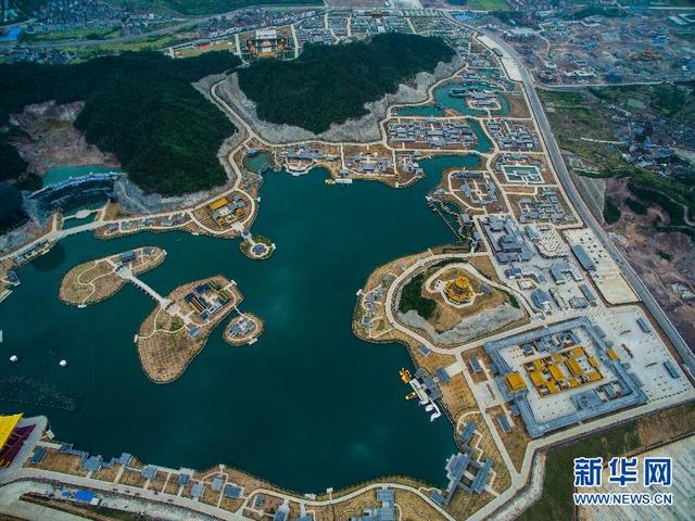 航拍浙江耗资300亿建“圆明新园”首期