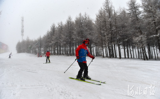 河北张家口：雪落崇礼