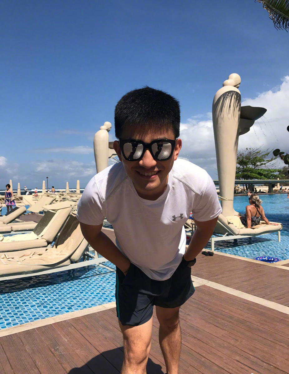 高清：看见幸福！吴敏霞晒与老公合影大秀恩爱