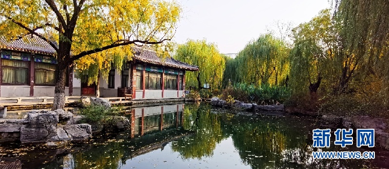 航拍济南五龙潭 美出层次感