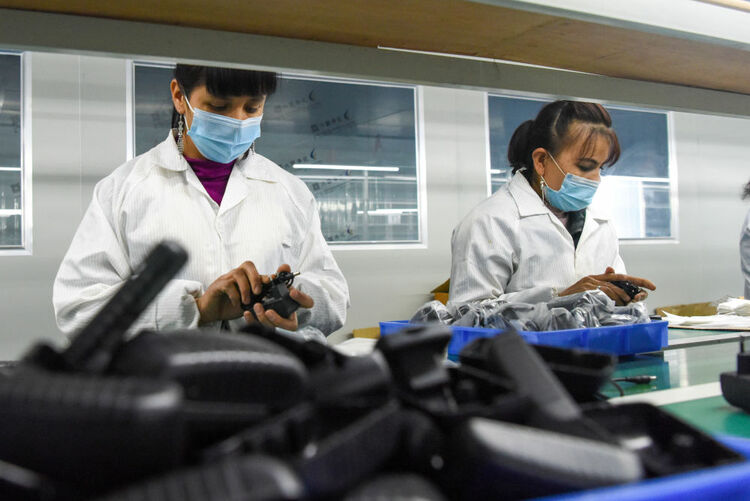 新疆实现贫困县全部摘帽