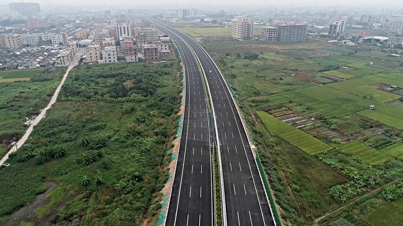 汕揭高速公路汕头至揭西段通车