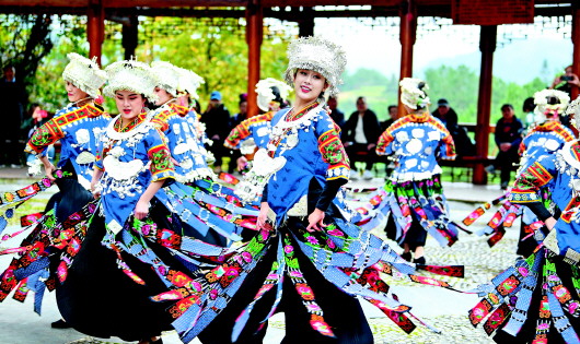 大家一起来“过年”