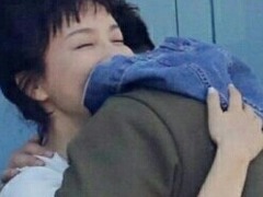 吴昕亲潘玮柏获潘帅双手捧脸狂亲 画面超甜