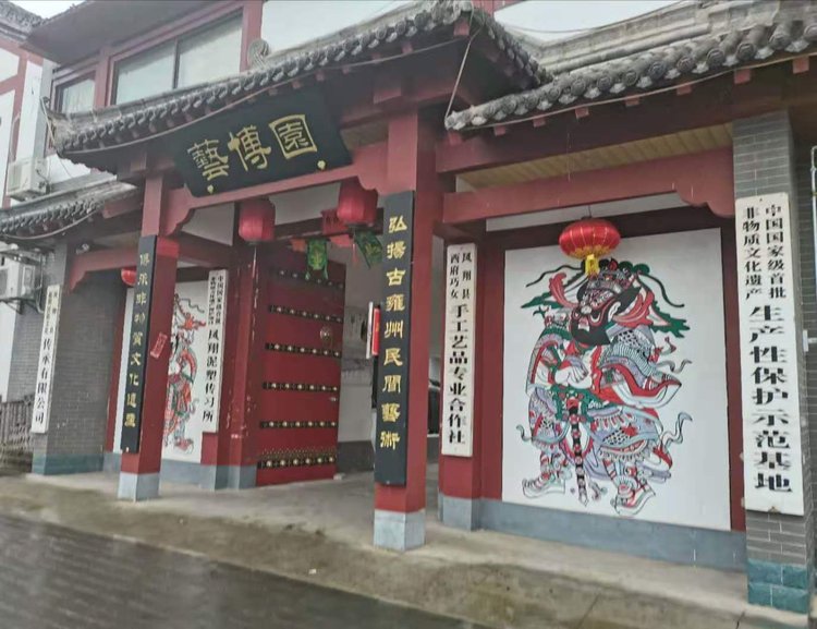【“薪火”访谈室】凤翔泥塑“百炼成金”  古老艺术在传承中获得“新生”