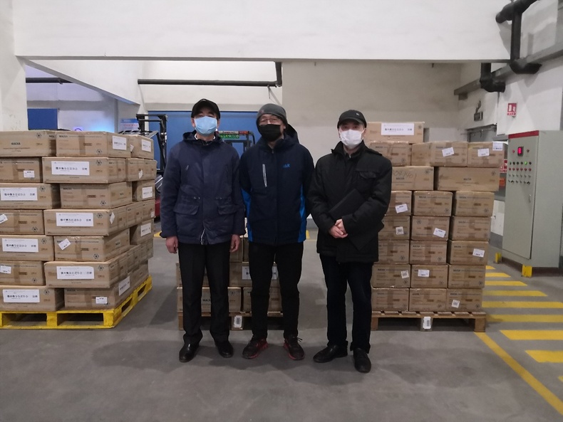 俄中商务促进协会支援辽宁125000只口罩抵沈