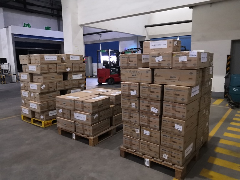 俄中商务促进协会支援辽宁125000只口罩抵沈