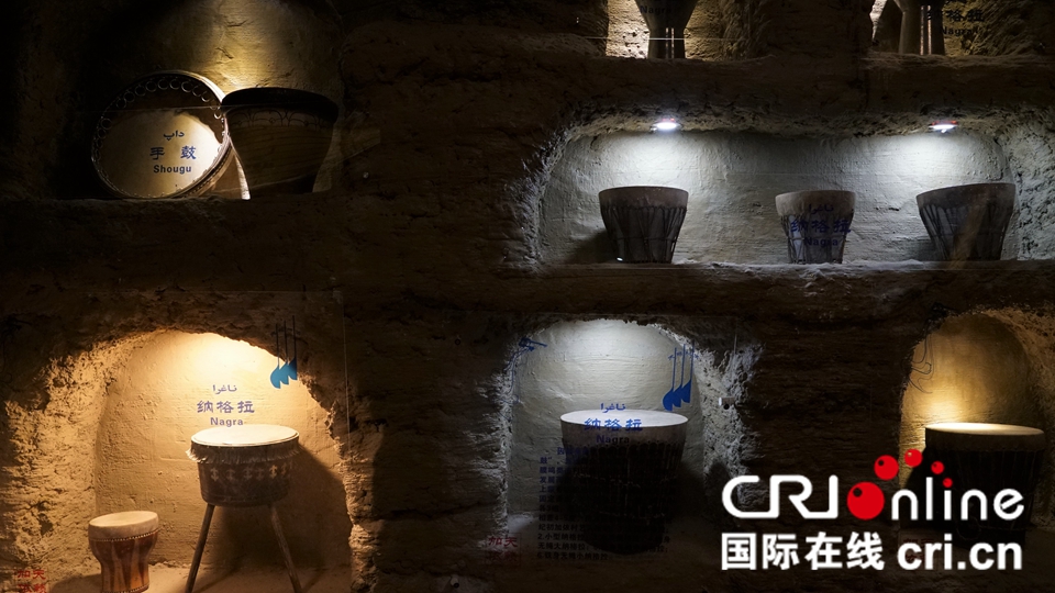 【外籍记者看新疆】图片报道：阿克苏新和县加依村——新疆民间手工乐器制作第一村
