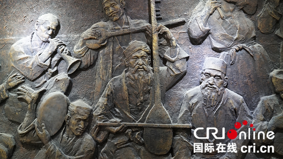 【外籍记者看新疆】图片报道：阿克苏新和县加依村——新疆民间手工乐器制作第一村