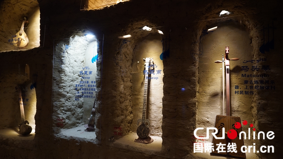 【外籍记者看新疆】图片报道：阿克苏新和县加依村——新疆民间手工乐器制作第一村