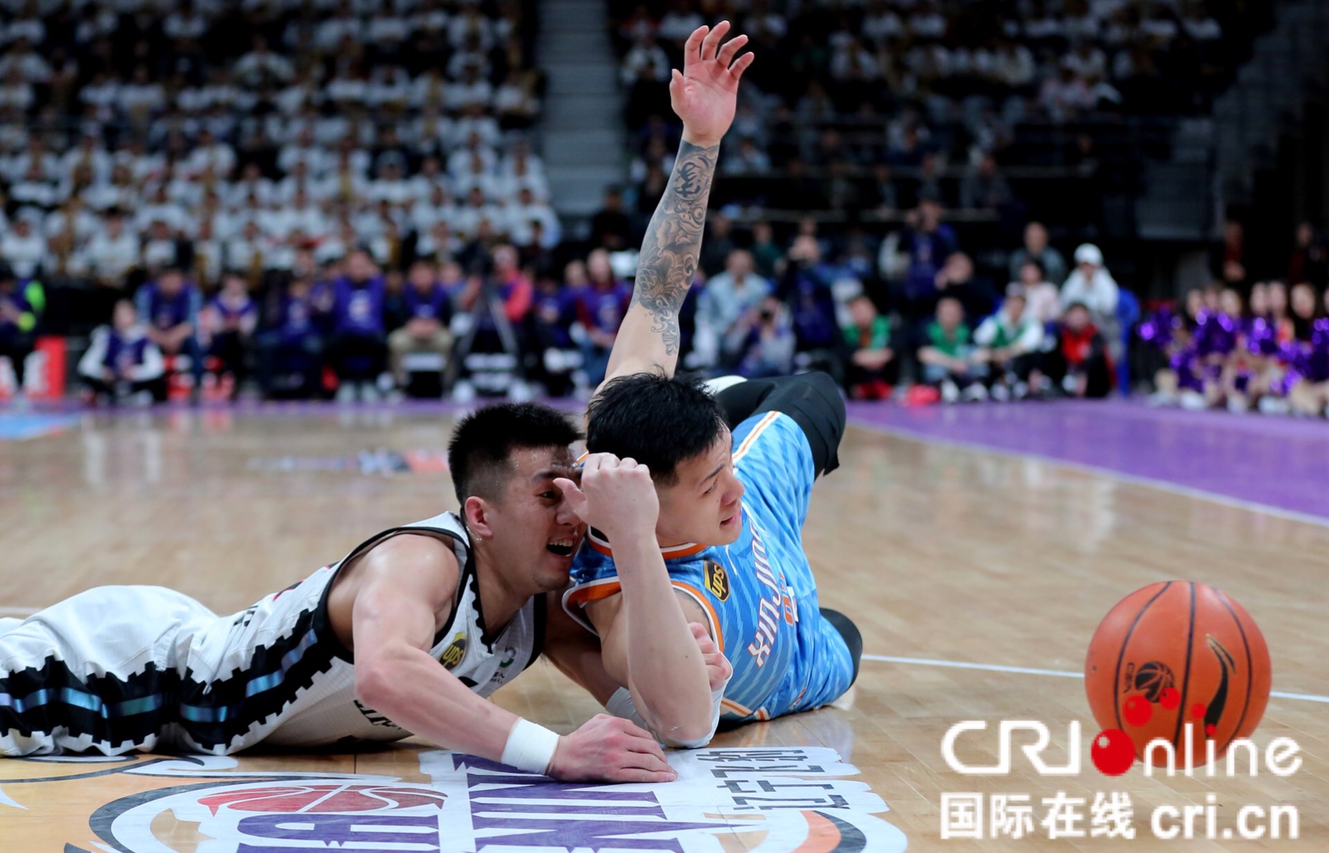 CBA半决赛辽篮首回合两分之差惜败新疆