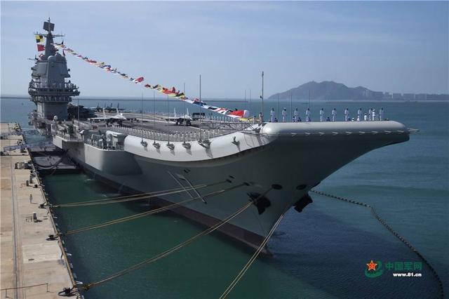 山东舰航母编队航经台湾海峡赴南海训练_fororder_2fdda3cc7cd98d100cc5c89696f57d097aec9052