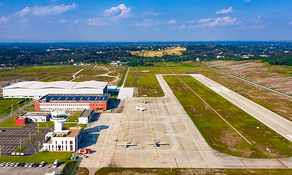 全国民用无人驾驶航空试验区（自贡）建设推进暨投资促进会举行