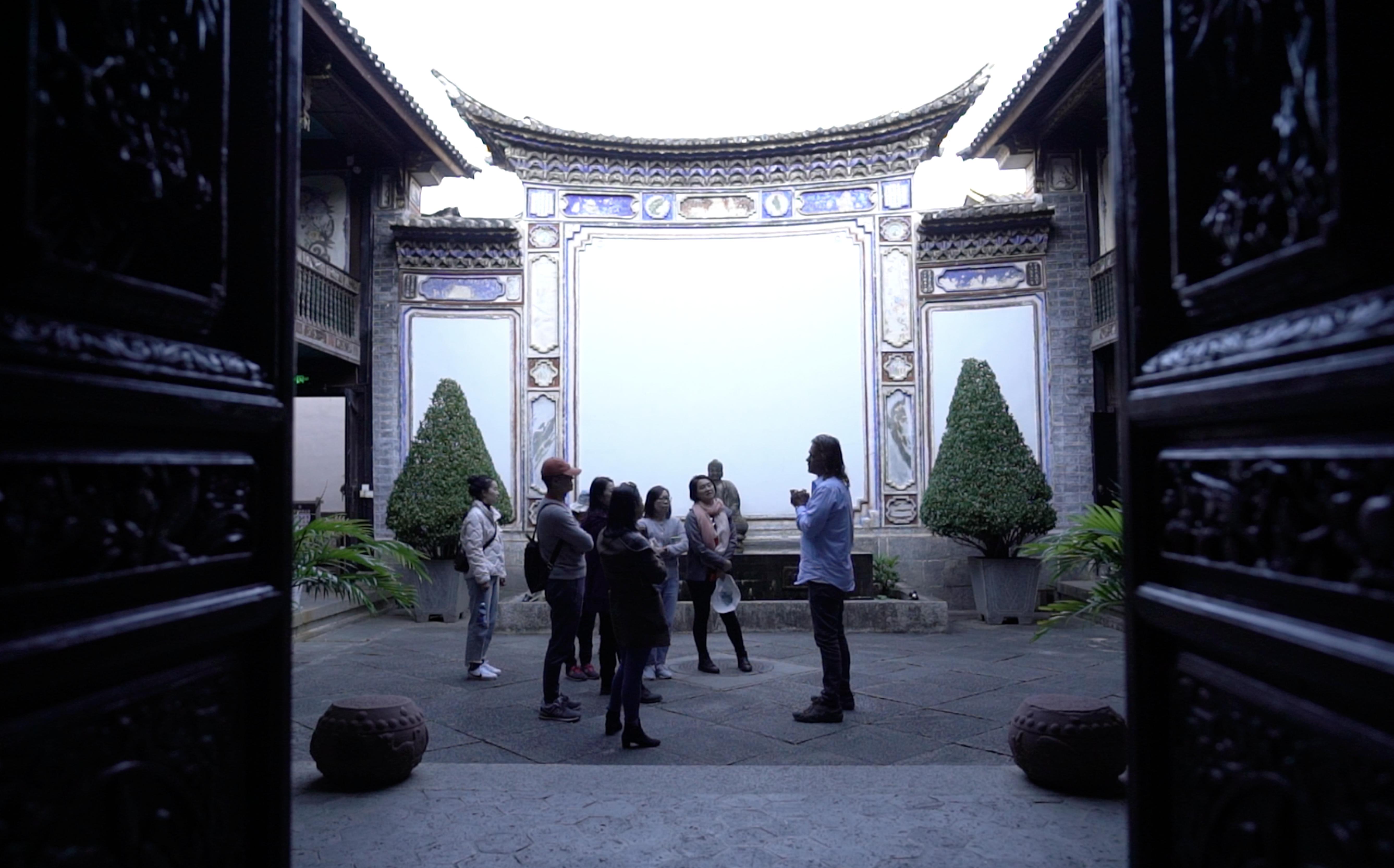 我在中国的2020丨茶马古道客栈“洋”老板——迷上收藏喜洲历史的美国人