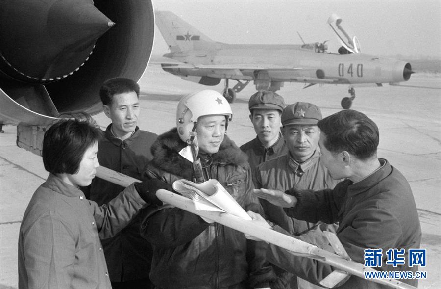 试飞60年 铺就中国通天路