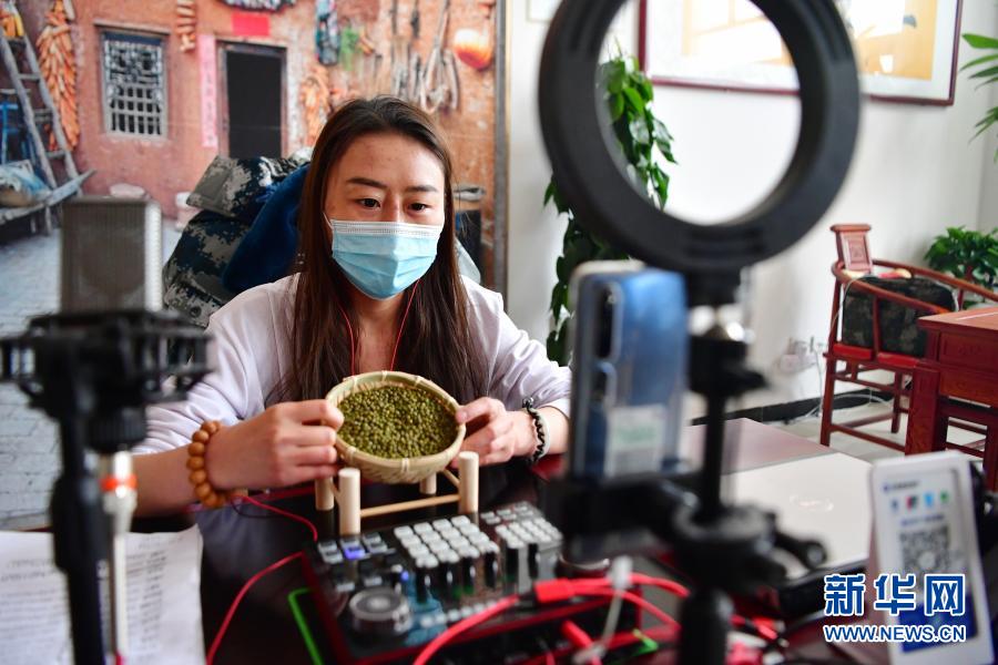 老边区不再遥远 陕甘宁告别封闭——写在银西高铁全线开通之际