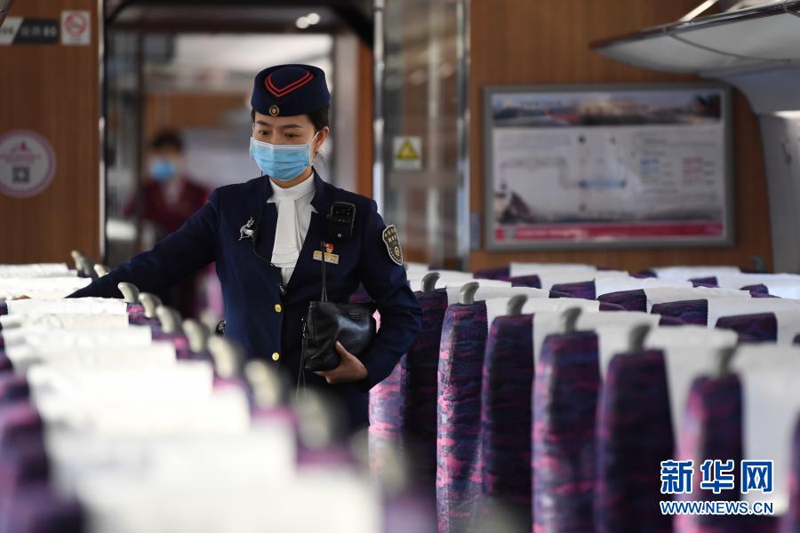 老边区不再遥远 陕甘宁告别封闭——写在银西高铁全线开通之际