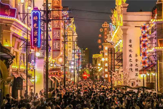 【B】郑州建业华谊兄弟电影小镇获评国家4A级景区