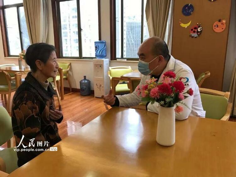 贵阳：援鄂医生重返工作岗位 传承“援鄂精神”