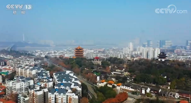 焦点访谈丨总书记以上率下做的这件事，向全社会做出了榜样！