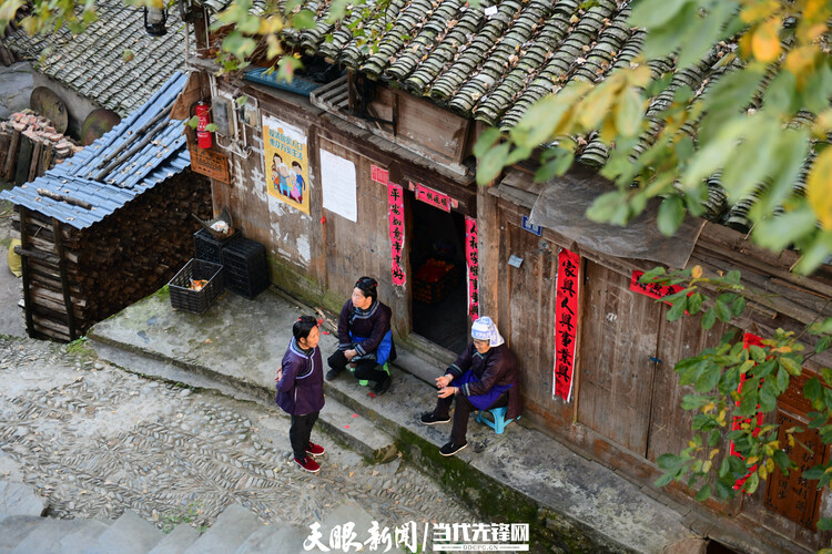 贵州：山水田园里蹚出“幸福路”