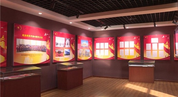 （已改）（备注  何载事迹展 确认名字是这个  没有馆   深入2000多个山村附链接2；1950年先后任中央政秘室秘书、中办秘书室副主任附链接1）【“薪火”访谈室】陕西陈仓：打造何载事迹展  传承改革先锋精神