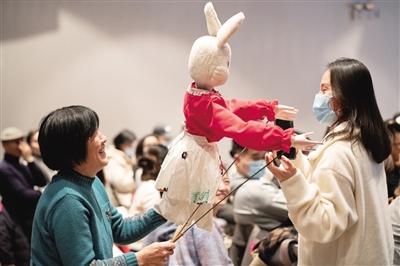 【中首  陕西】《一个时辰里的长安好戏》全国巡展 西安非遗图谱大门沪上开启
