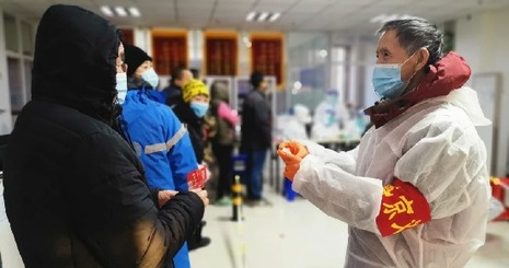 （稿件重传，已修改）【B】沈阳浑南区3000名志愿者助力全员核酸检测