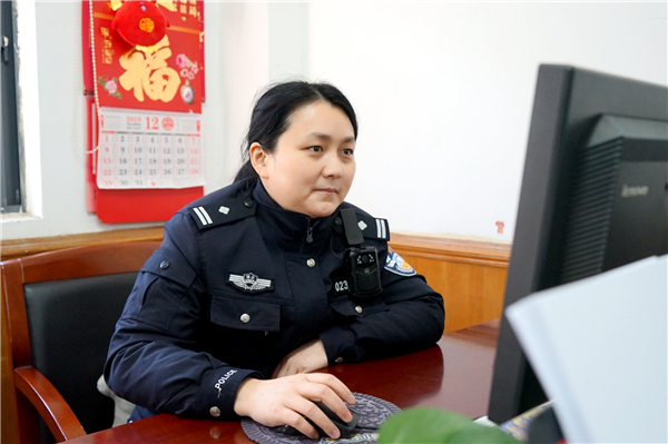 【湖北】战“疫”中的铿锵玫瑰——湖北女警抗“疫”一线展风采