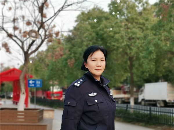 【湖北】战“疫”中的铿锵玫瑰——湖北女警抗“疫”一线展风采